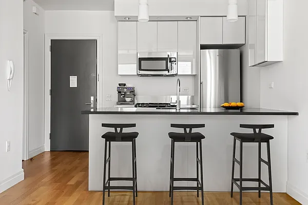 Rented by Two Trees | media 27