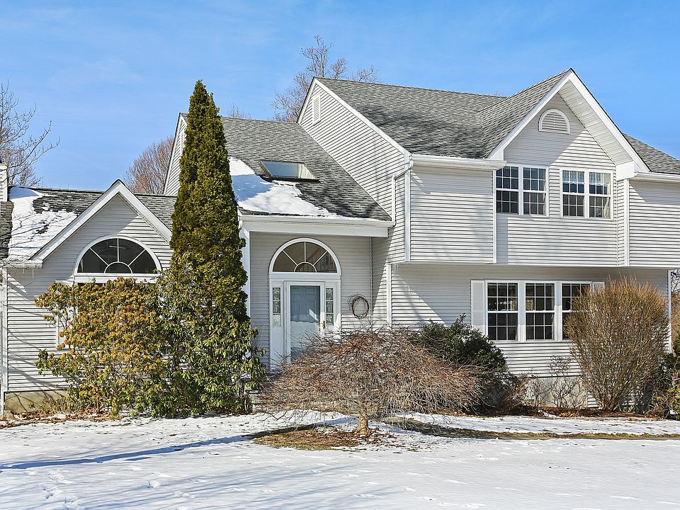 1st image of 1220 Park Ln