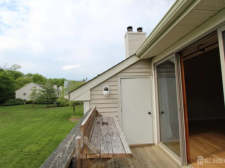 1112 Aspen Dr — Photo 15