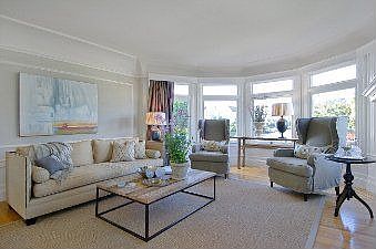 :: 218 28th Avenue