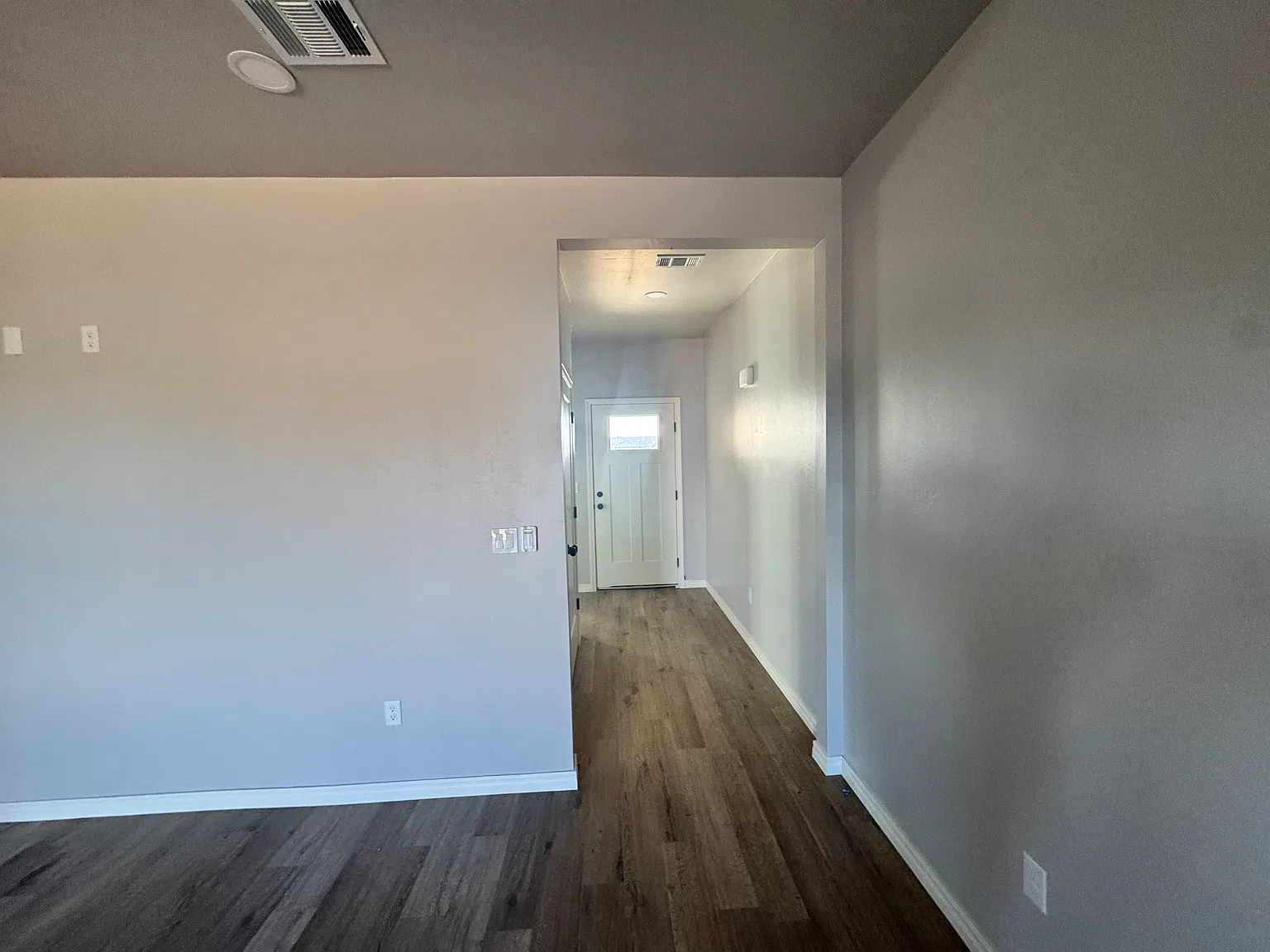 3 bed, 1600 sqft, $2,250 — Photo 2