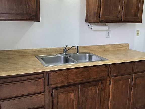 3rd image of 1715 High St APT 7