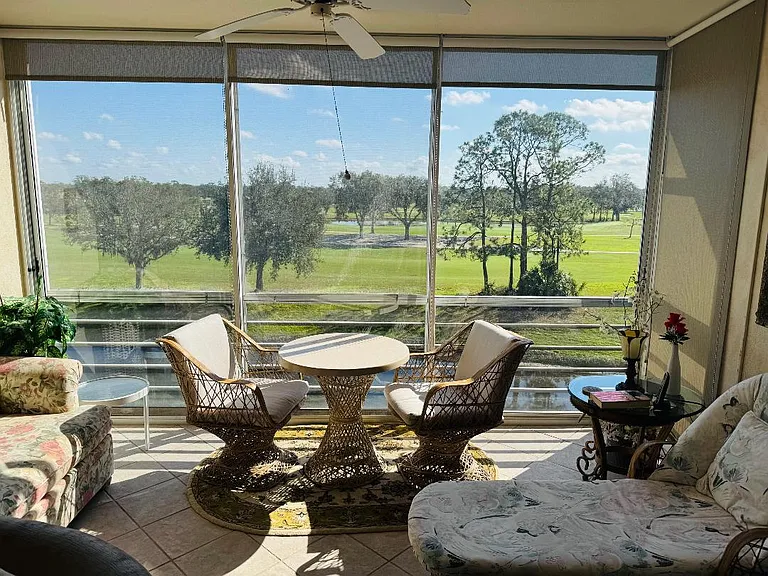 Lanai.