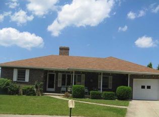 102 Bunny Ln, Erie, PA 16509