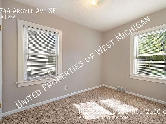 4th image of 6744 Argyle Ave SE