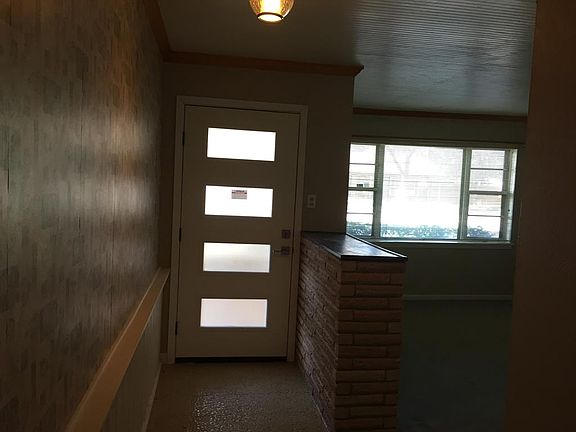 4th image of 2140 Shady Brook Dr