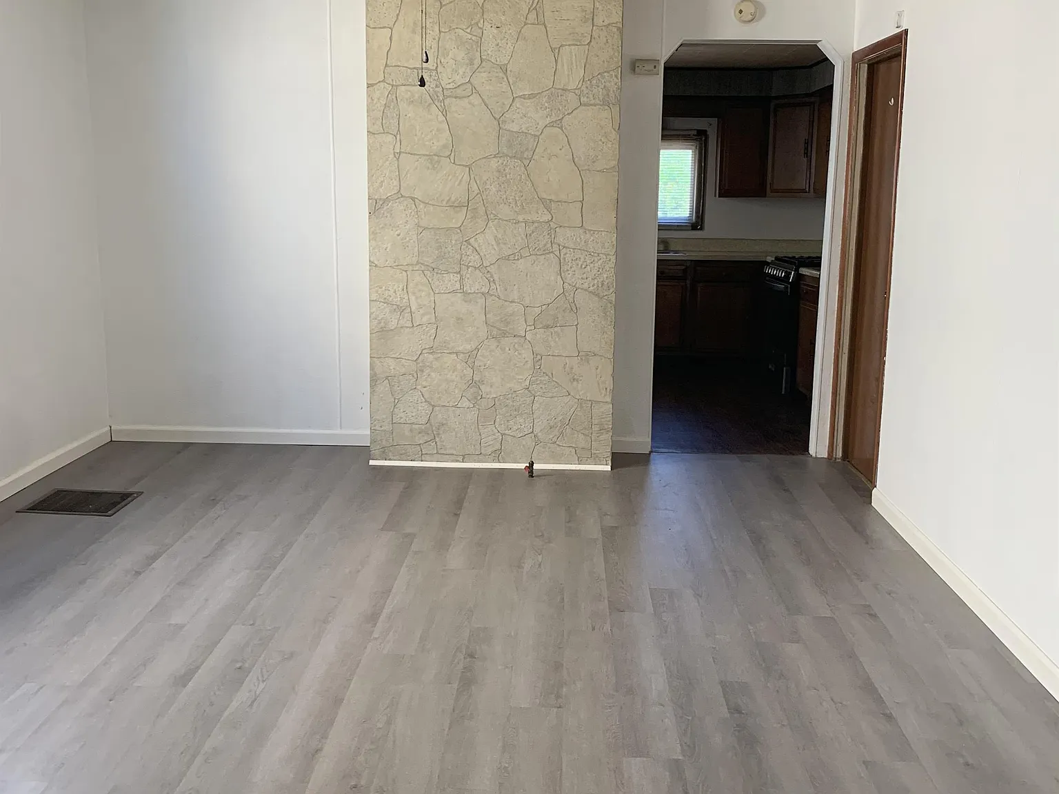 243 Horton St - 1 — Photo 3