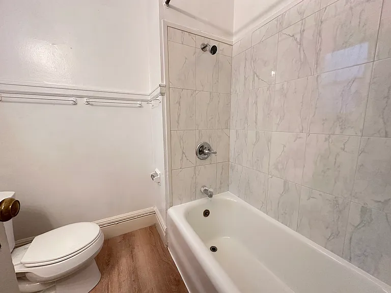 1101 Pine St #400 — Photo 11