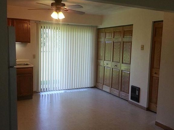 2nd image of 2021 Green Valley Dr