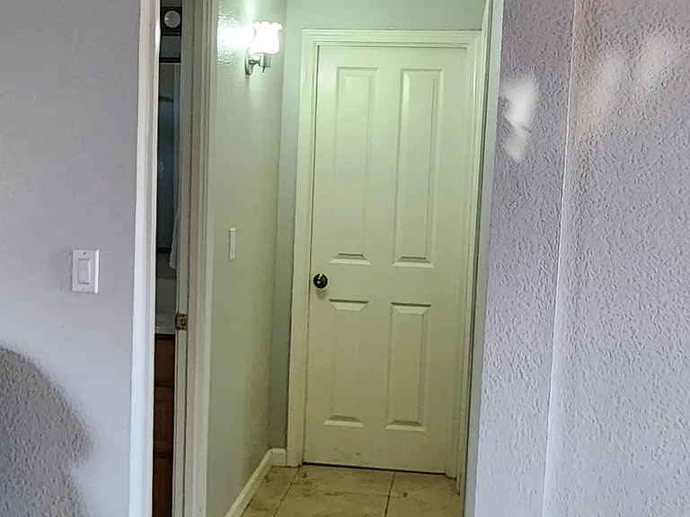 1086 Hidden Springs Rd — Photo 1