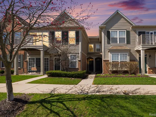 269 Wright St #67, Wixom, MI 48393