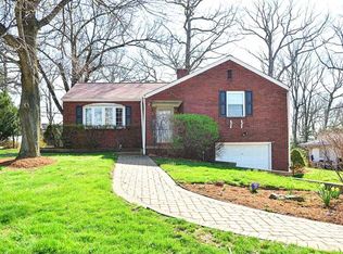 1928 Shaler Dr, Glenshaw, PA 15116