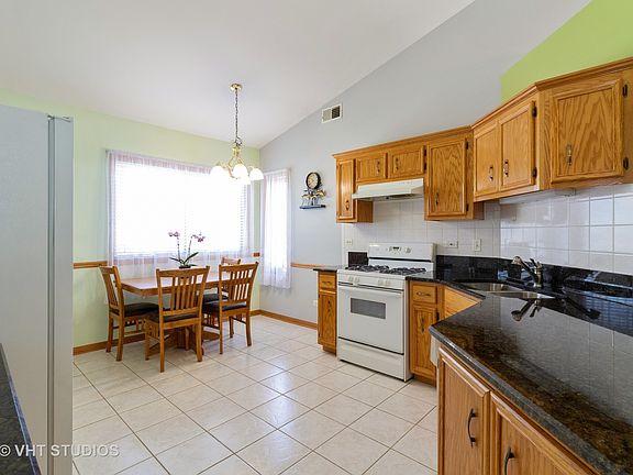 3rd image of 7904 S Nagle Ave #3N
