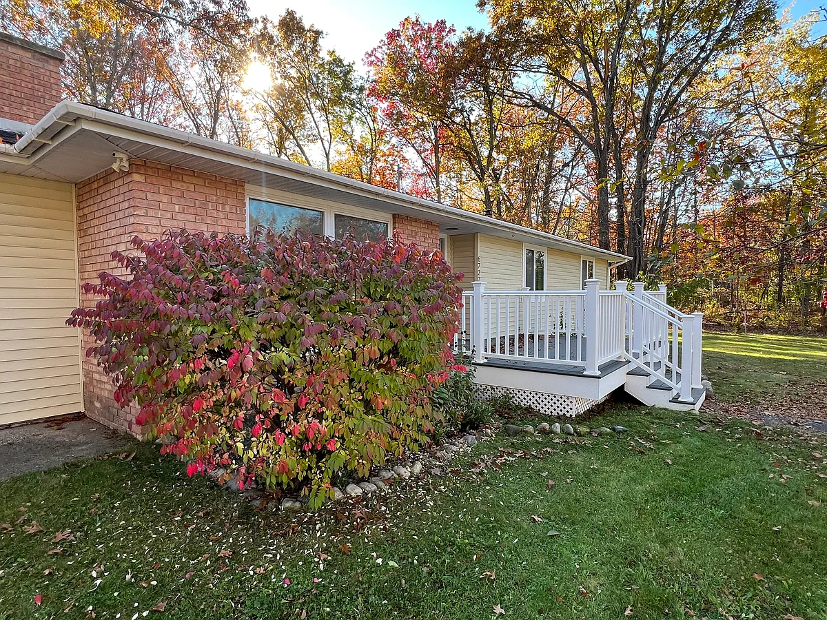Building Photo - 6727 Fisher Woods Rd