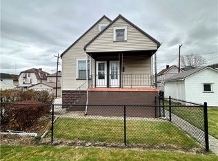 18 Chapman St, Follansbee, WV