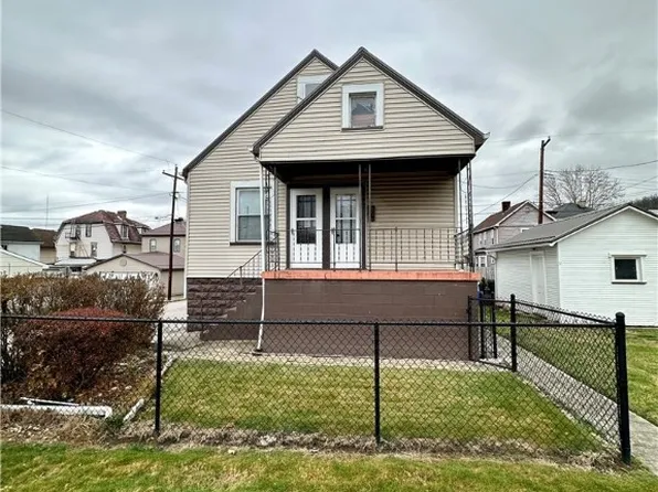 18 Chapman St, Follansbee, WV 26037