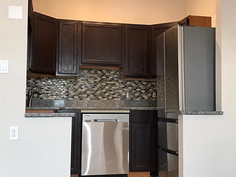 807 T St NW #B — Photo 9