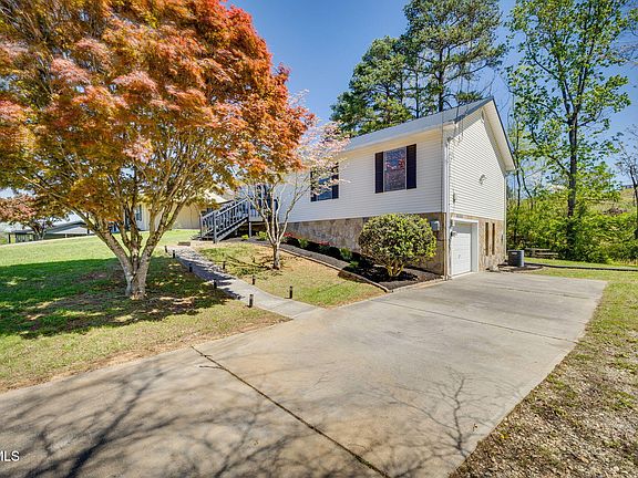 4th image of 1710 Shields Dr