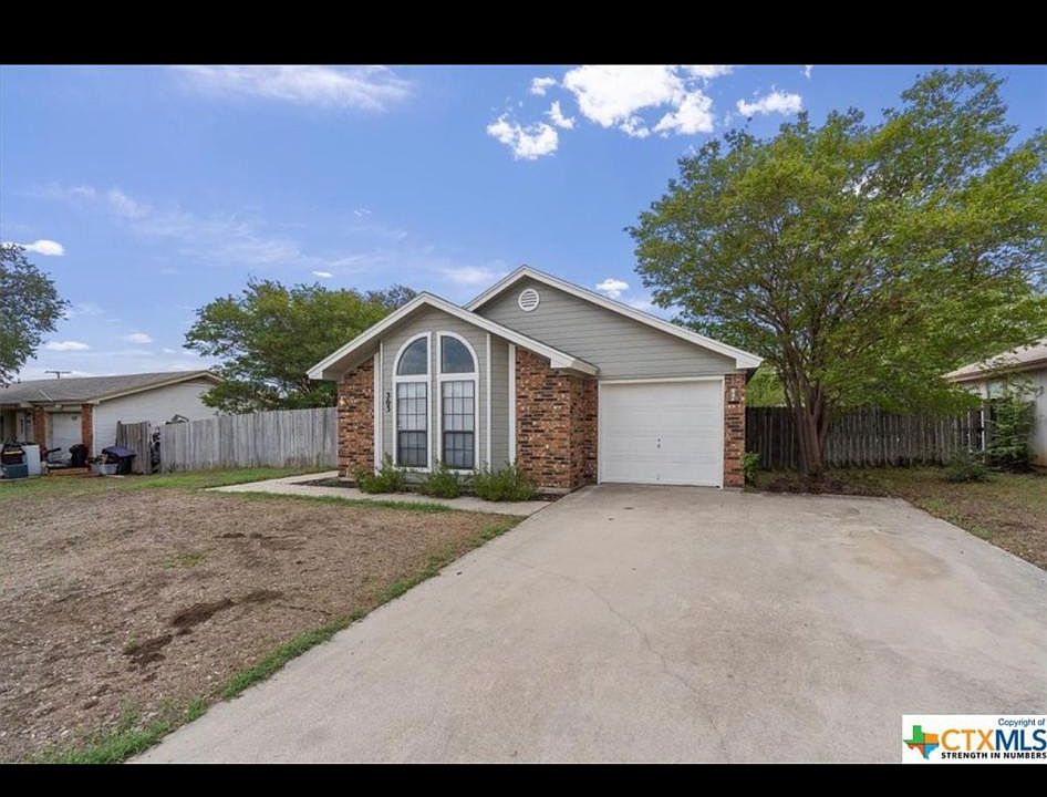 1st image of 303 Sorrell Dr