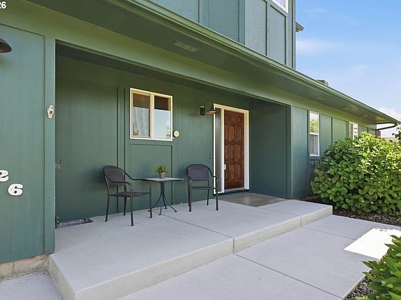 2nd image of 33626 Paiute Ln