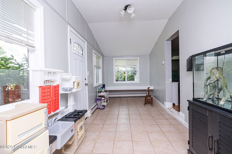 5th image of 7 Fairfield Road