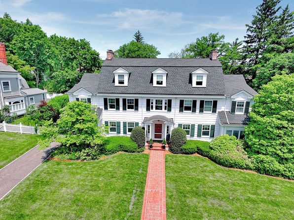 Carrello Tribu Teoria Moncler New Jersey Perditi Felicita Copertina