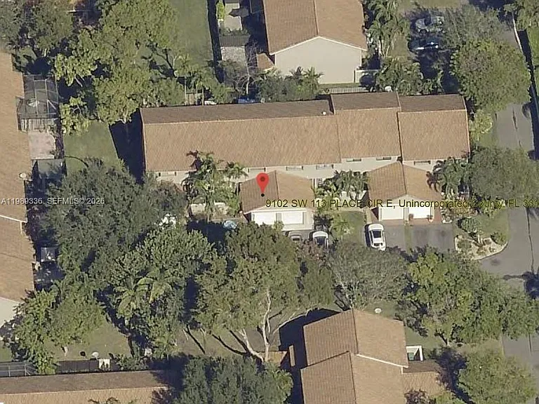 9102 SW 113th Place Cir E — Photo 2