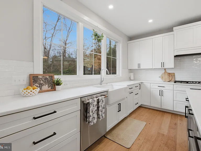 1304 Gahant Rd — Photo 18