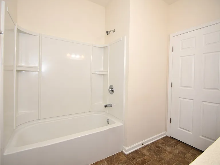 2211 Golden Lake Loop St — Photo 23