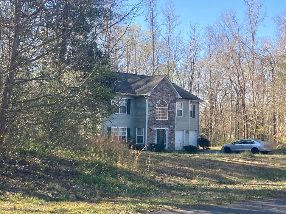 2nd image of 2409 Cricket Ln