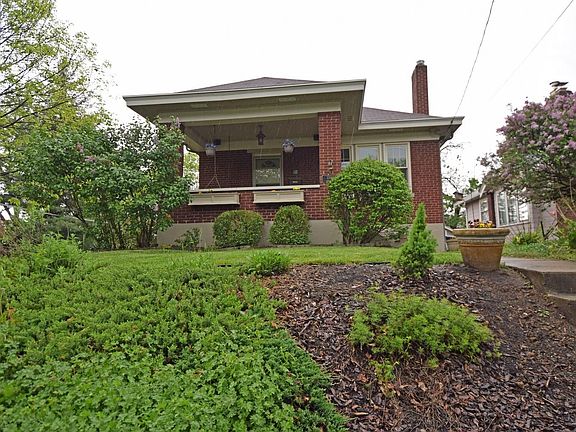 2nd image of 3560 Pape Ave