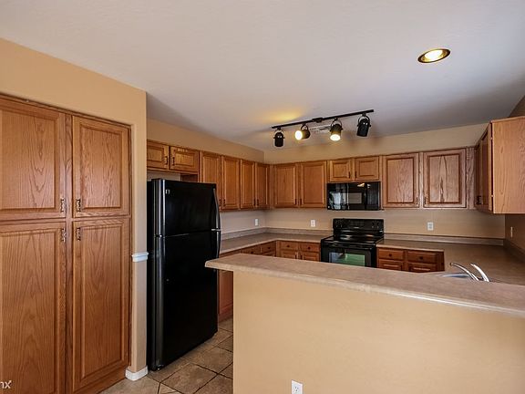 04-Kitchen