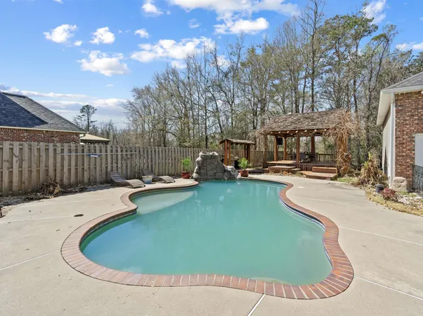 17225 Trinidad Dr, Prairieville, LA 70769