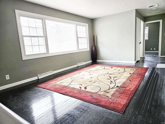 4th image of 114 E Chester Dr