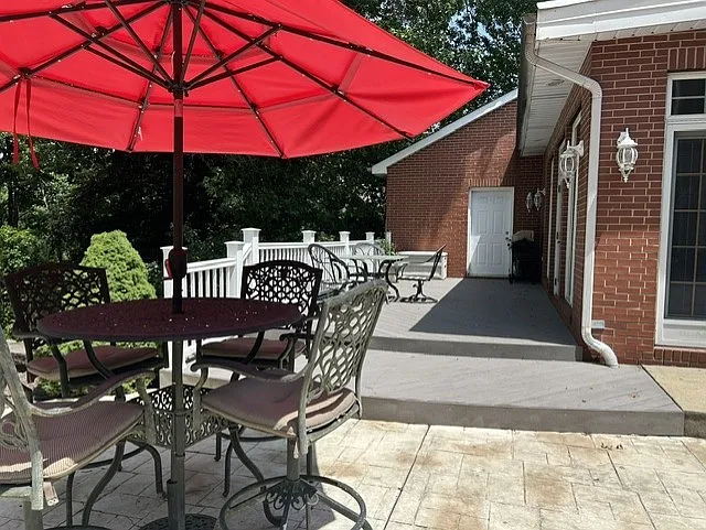 29 College Dr — Photo 39