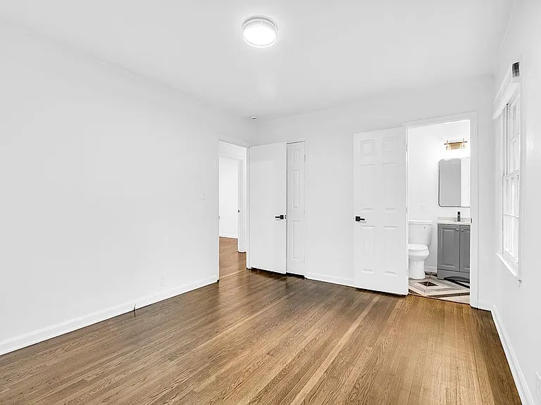 1253 Dunwoody Ln — Photo 28