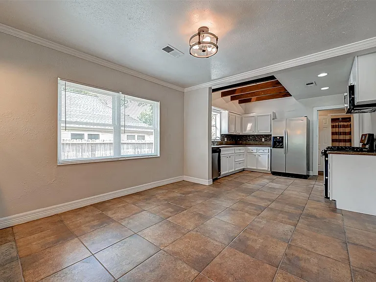 817 Eleanor St — Photo 10