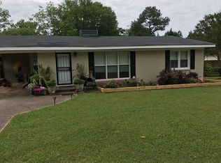 1011 Dogwood Cir, Sylacauga, AL 35150