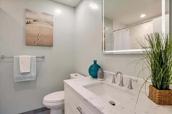 777 San Antonio Rd — Photo 3