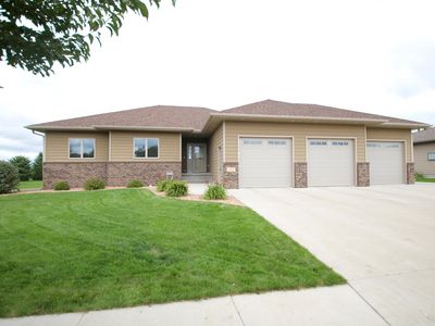 323 23rd Ave NW, Watertown, SD, 57201