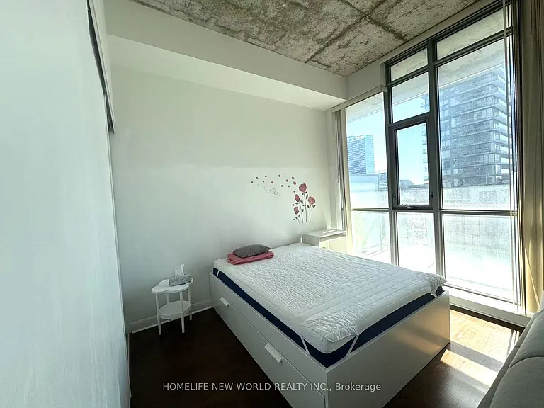 375 King St W #1701 — Photo 12