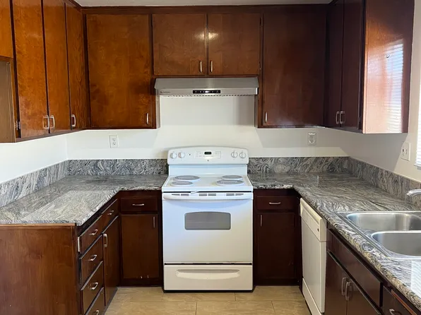 13682 Utt Dr APT A, Tustin, CA 92780