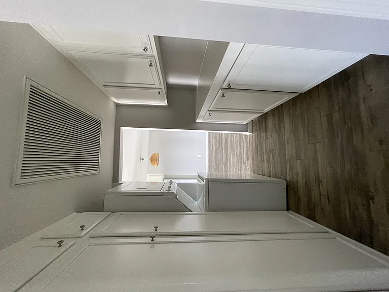 4280 Lindblade Dr — Photo 11