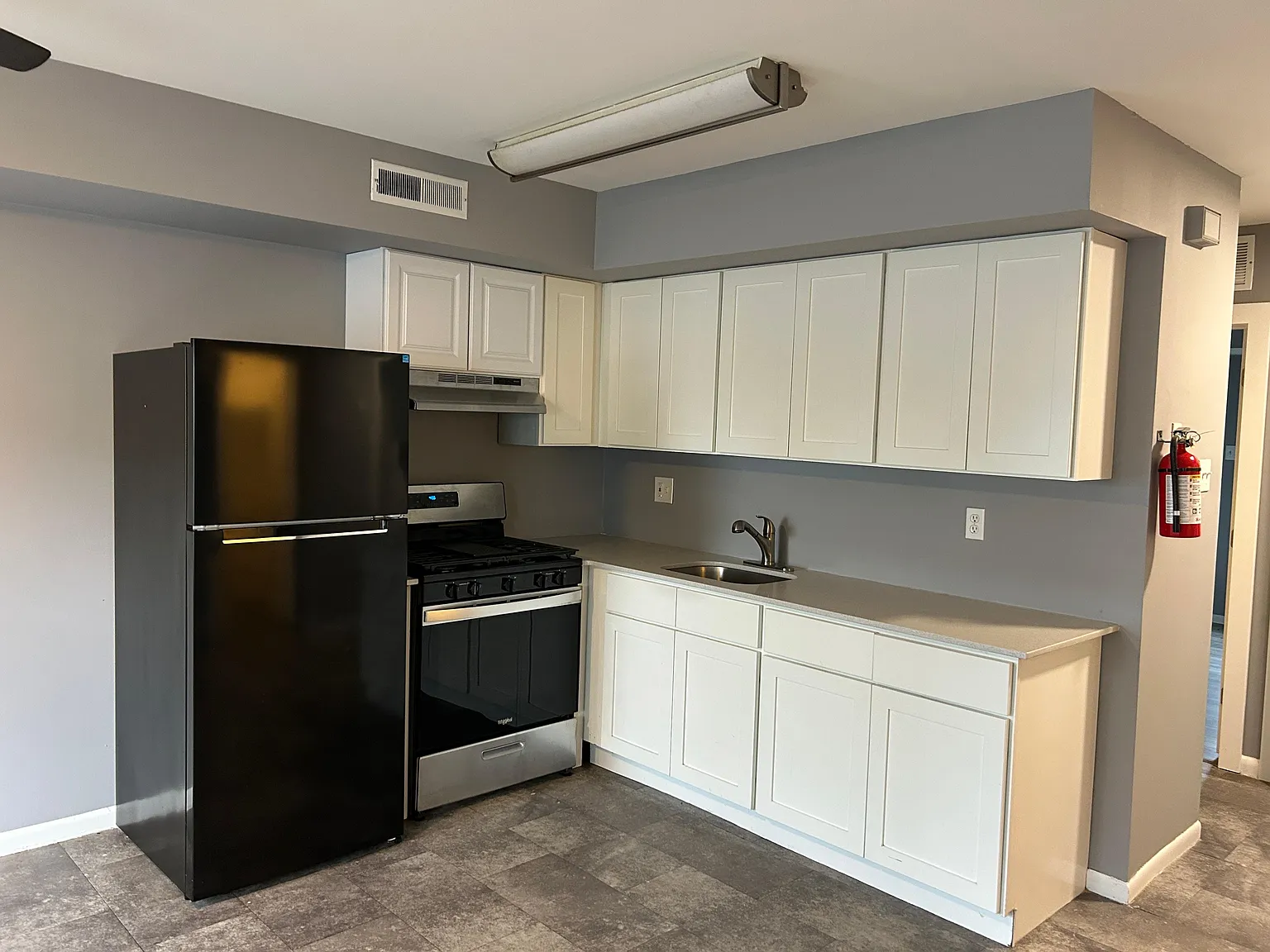 8712 Frankford Ave — Photo 3