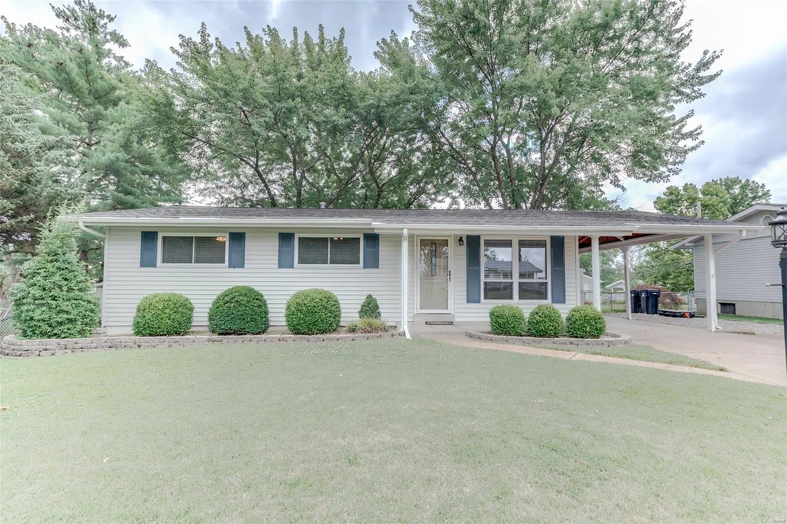 10410 Antrim Dr photo 1