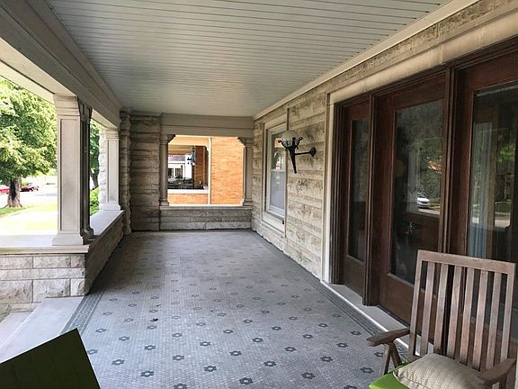 4th image of 405 E Main St