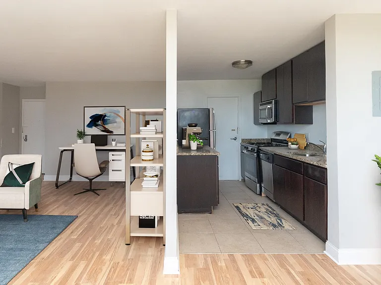 4100 N. Marine Dr. — Photo 19