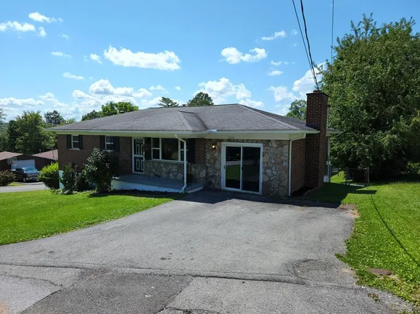 220 Tanner Dr, Beckley, WV 25801