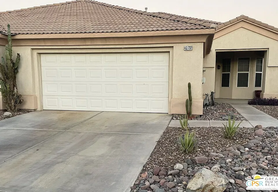 43732 Royal Saint George Dr