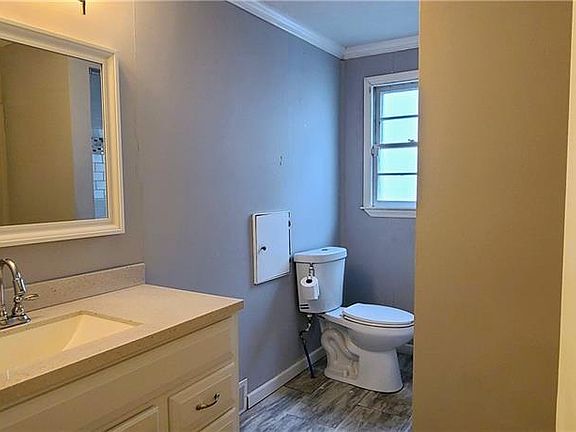 4th image of 41 Tillotson Pl